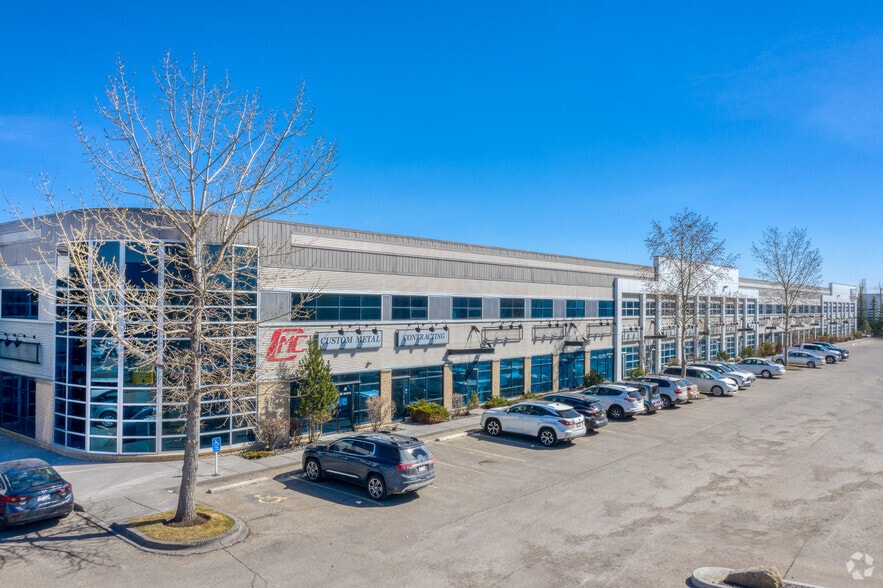 5342 72nd Ave SE, Calgary, AB for sale - Primary Photo - Image 1 of 1