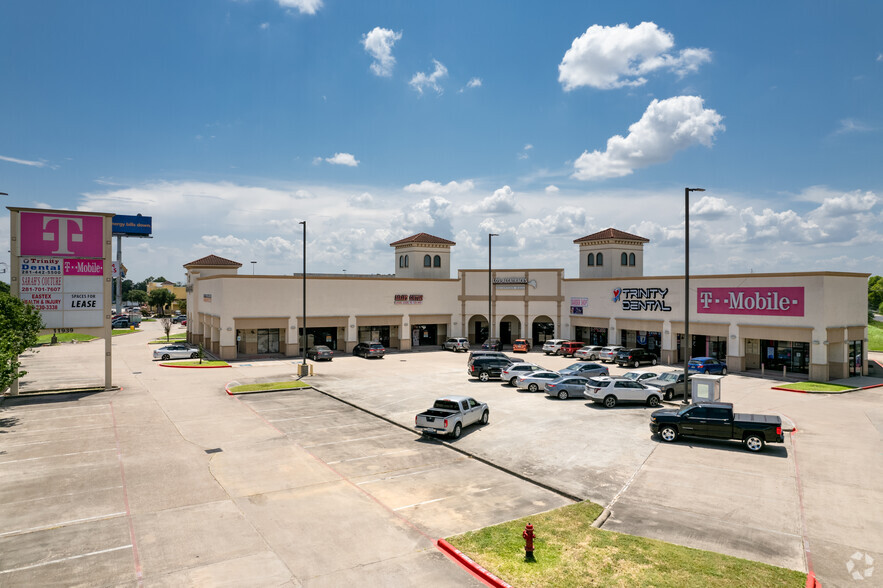 11939 Eastex Fwy, Houston, TX for sale - Primary Photo - Image 1 of 1