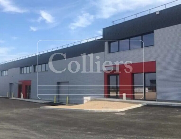 Flex in Gignac-la-Nerthe for lease - Building Photo - Image 3 of 11