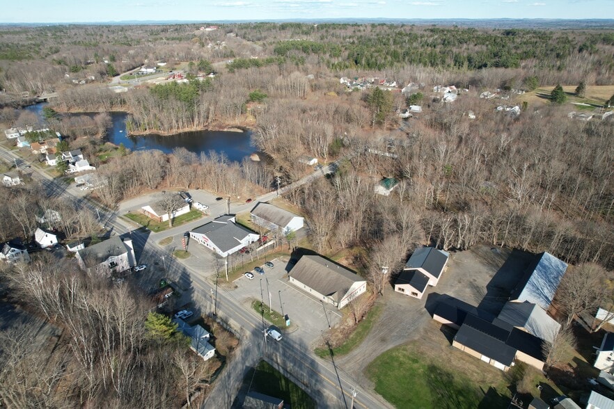 74 Water St, Oakland, ME for lease - Building Photo - Image 2 of 10
