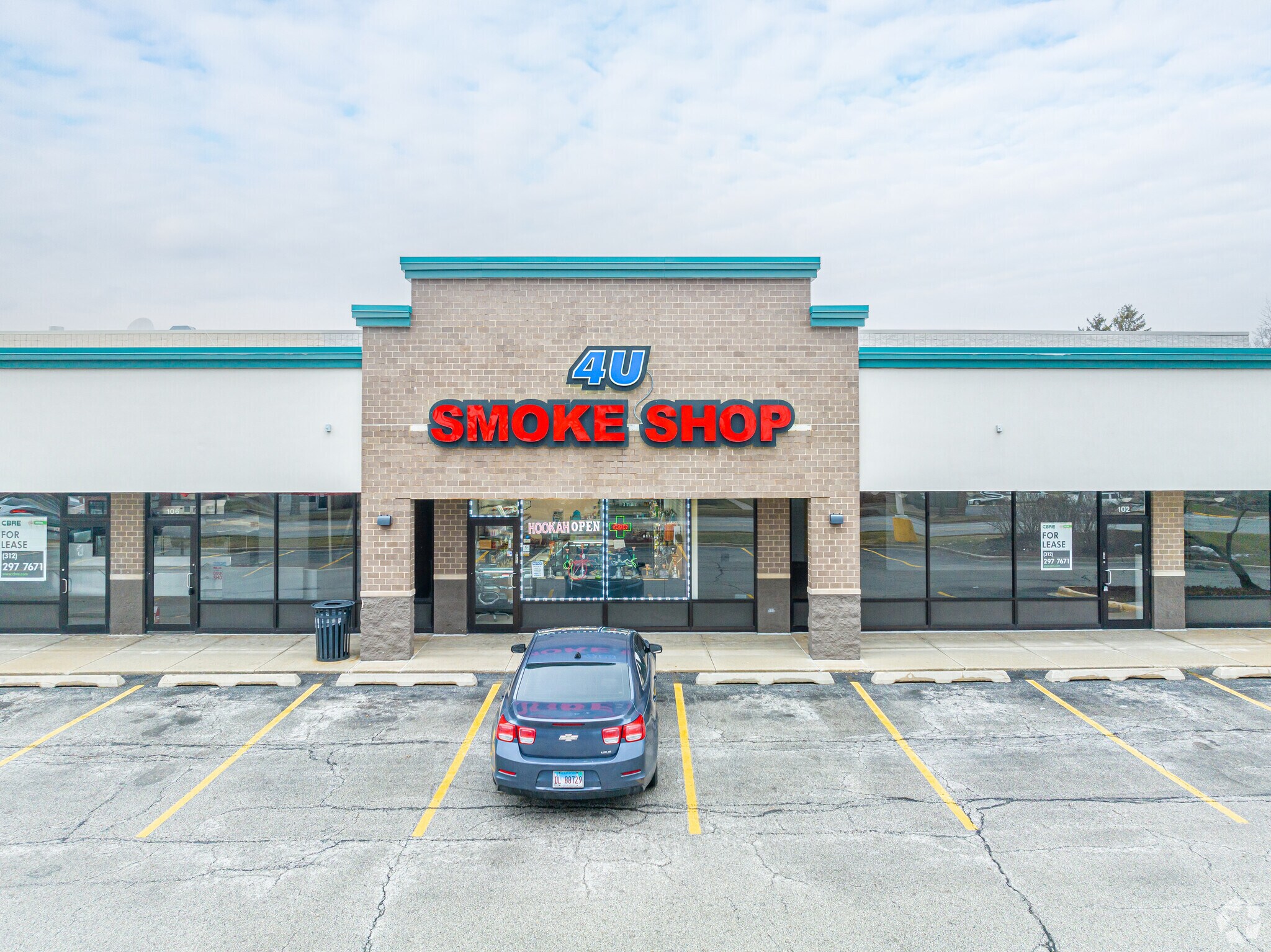 300700 Broadview Village Sq, Broadview, IL 60155 Broadview Village