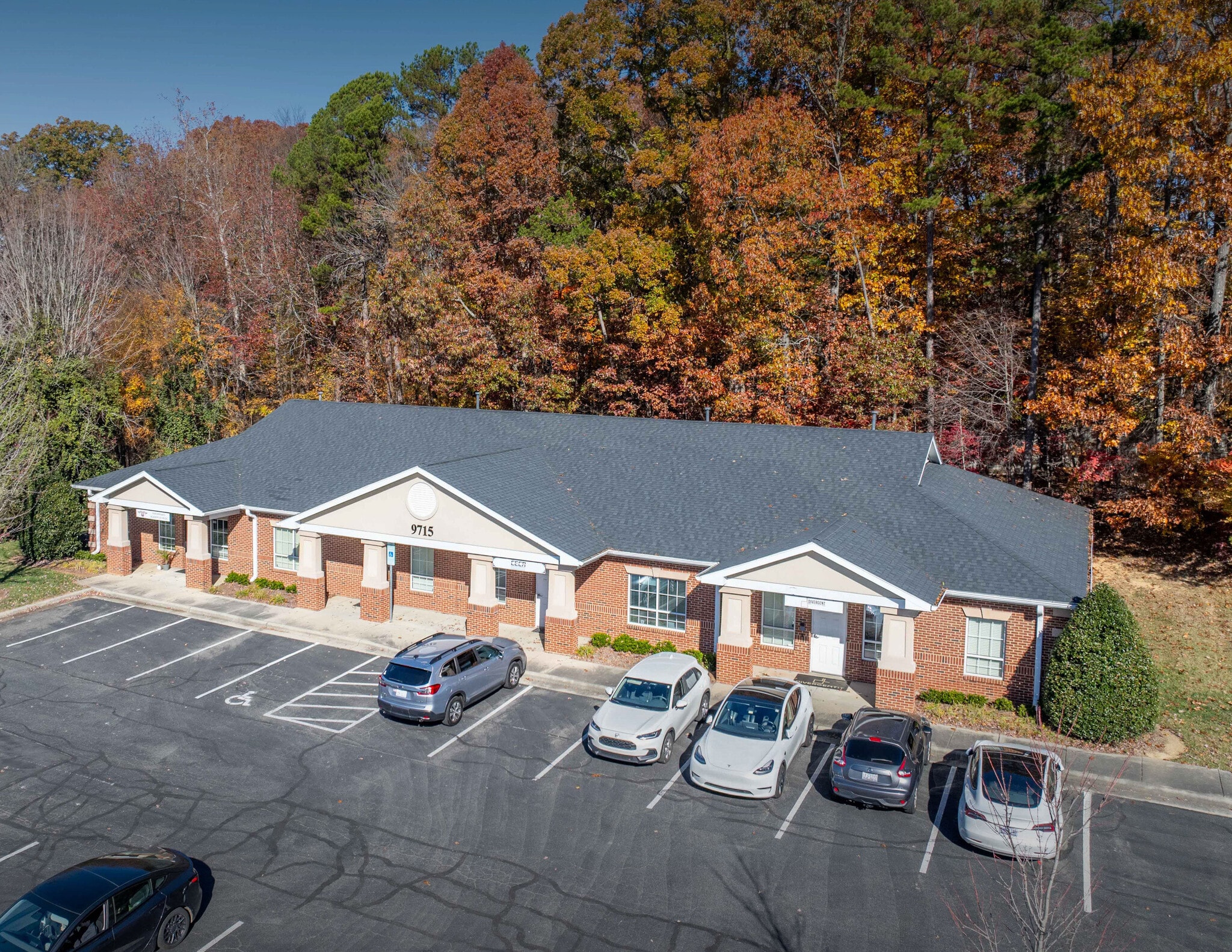 9715 Northeast Pky, Matthews, NC for sale Building Photo- Image 1 of 7