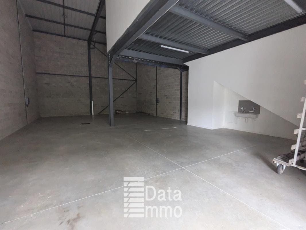 32 Rue Alexandre Volta, Meaux for sale Building Photo- Image 1 of 11