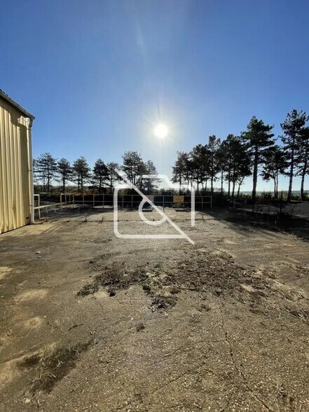 Land in Thiverval-Grignon for sale - Building Photo - Image 3 of 16