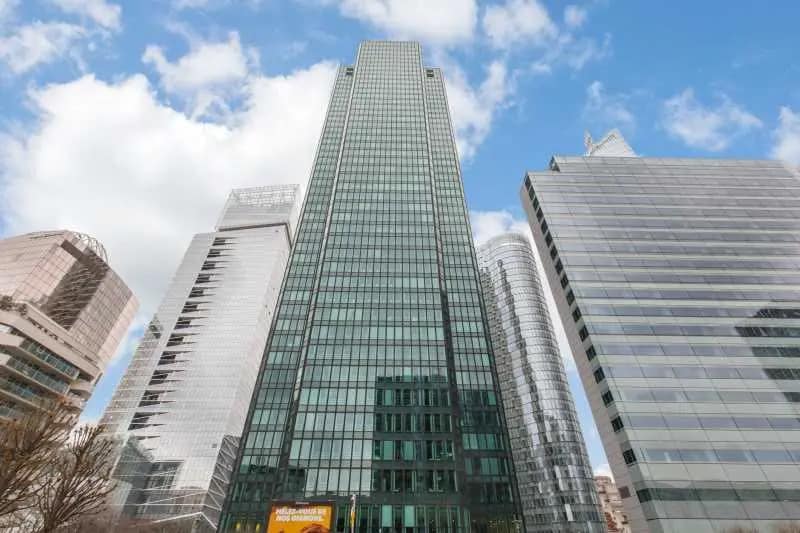 16 Place De L'Iris, Courbevoie for lease - Building Photo - Image 1 of 9