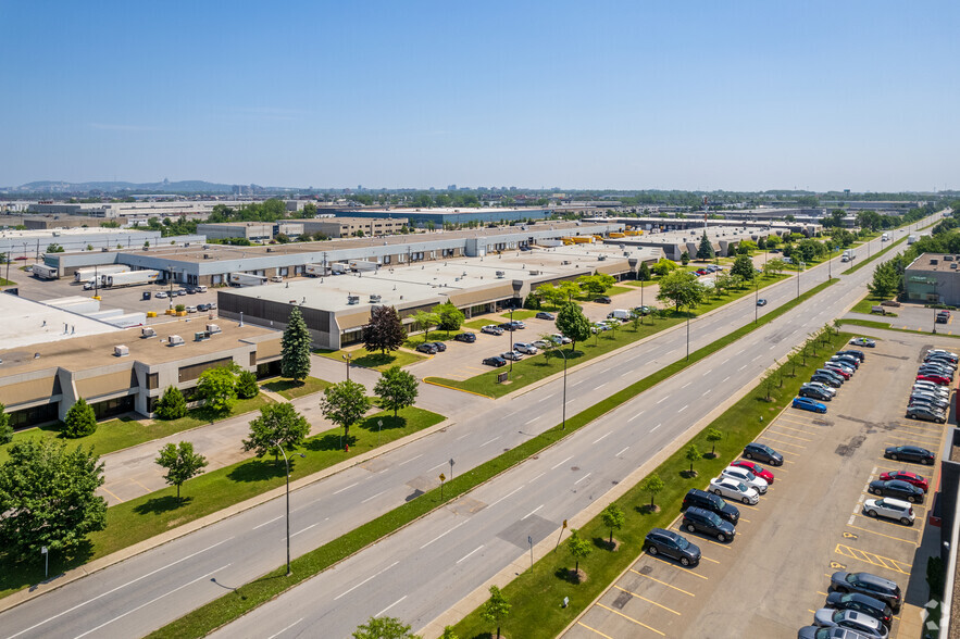 2102-2150 32e Av, Montréal, QC for lease - Aerial - Image 2 of 6