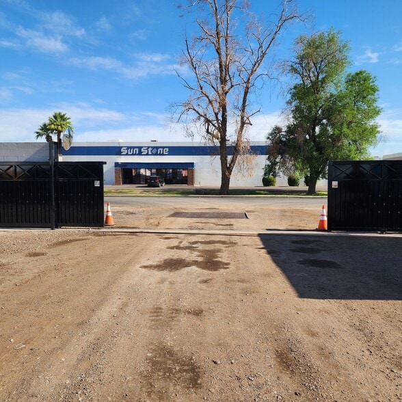 3201 W Lewis Ave, Phoenix, AZ for lease - Building Photo - Image 3 of 13