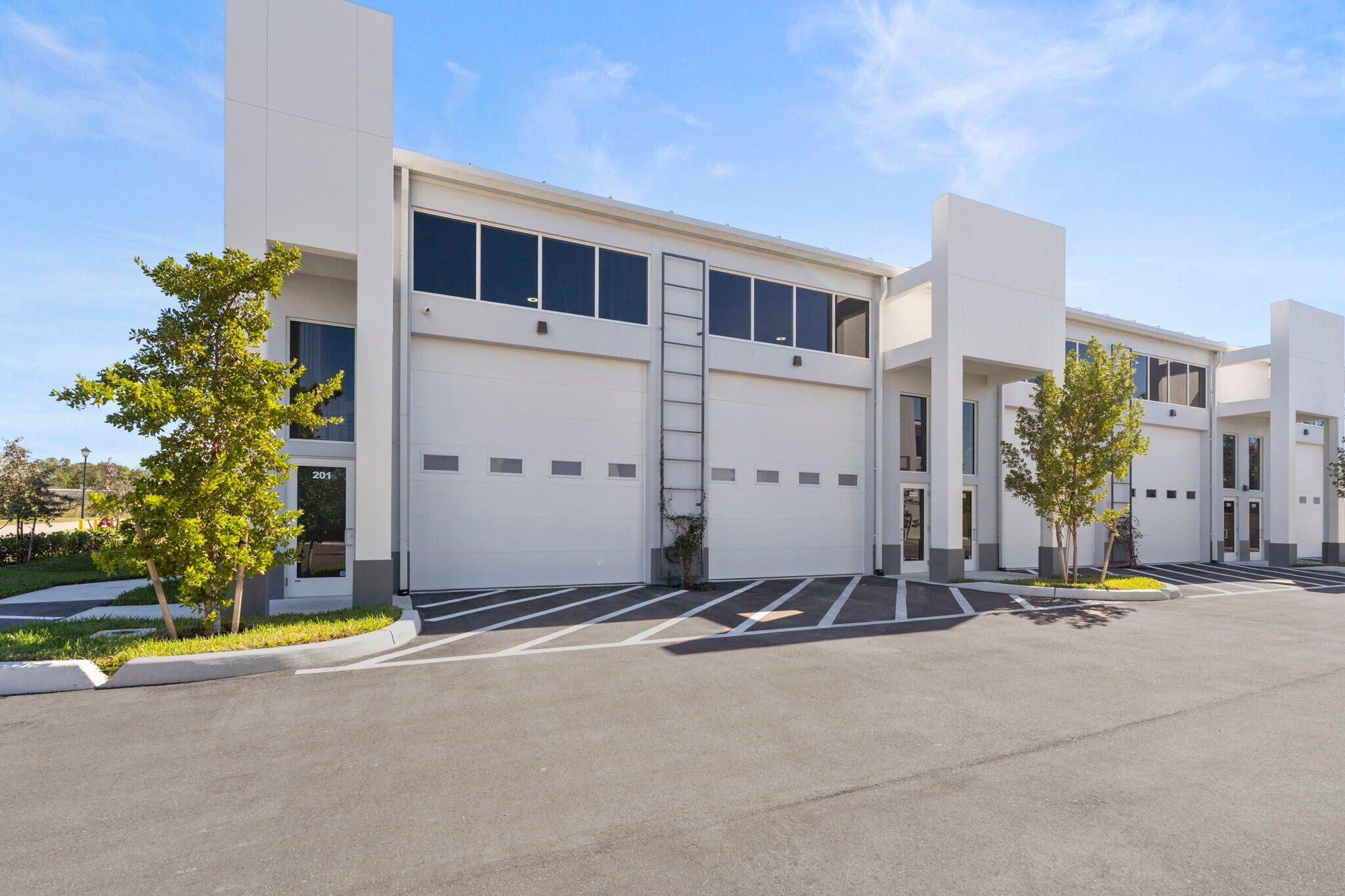 3588 Plover Ave, Naples, FL for lease Interior Photo- Image 1 of 5