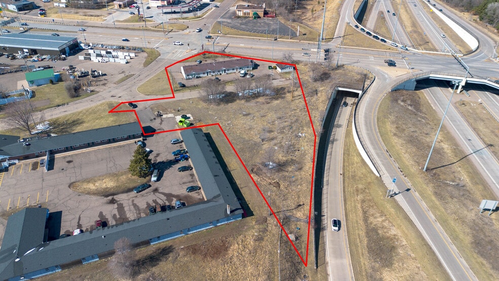 3219 E Clairemont Ave, Eau Claire, WI for sale - Aerial - Image 2 of 5