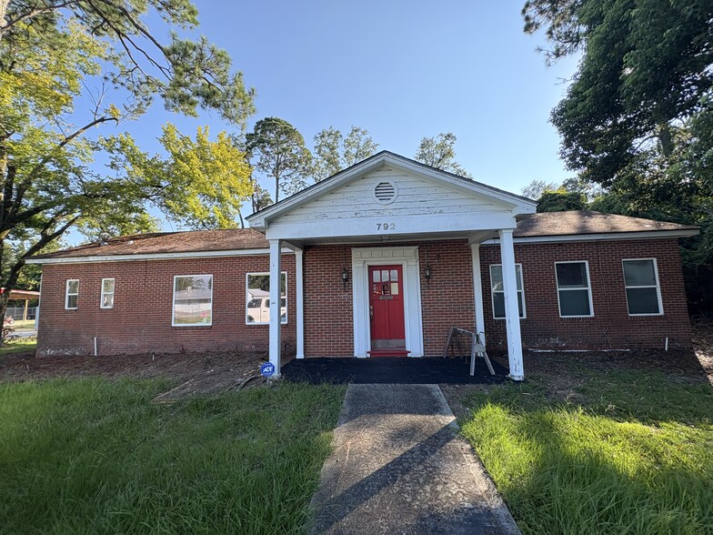 792 E Cherry St, Jesup, GA for sale - Primary Photo - Image 2 of 10