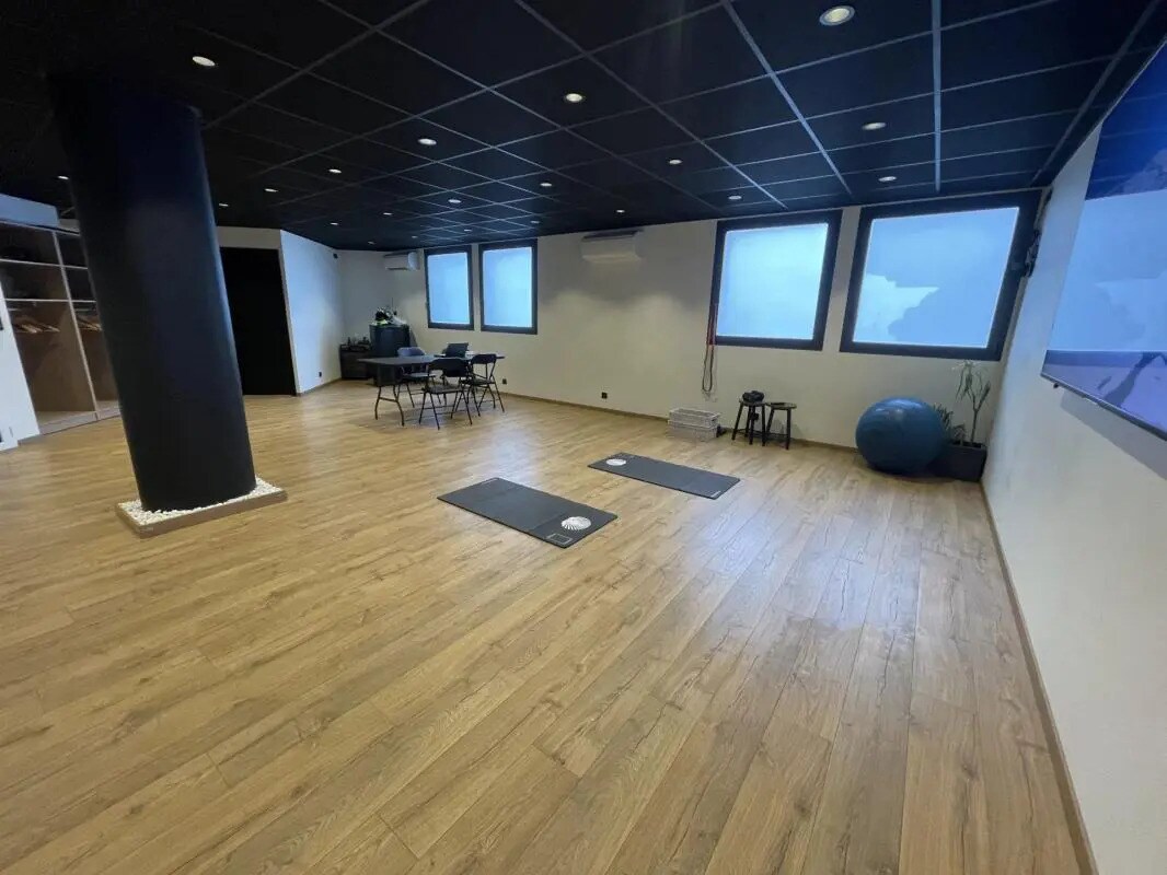 Office in Antibes for lease Interior Photo- Image 1 of 12