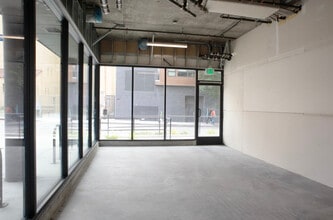 6762 Hawthorn Ave, Los Angeles, CA for lease Building Photo- Image 2 of 8