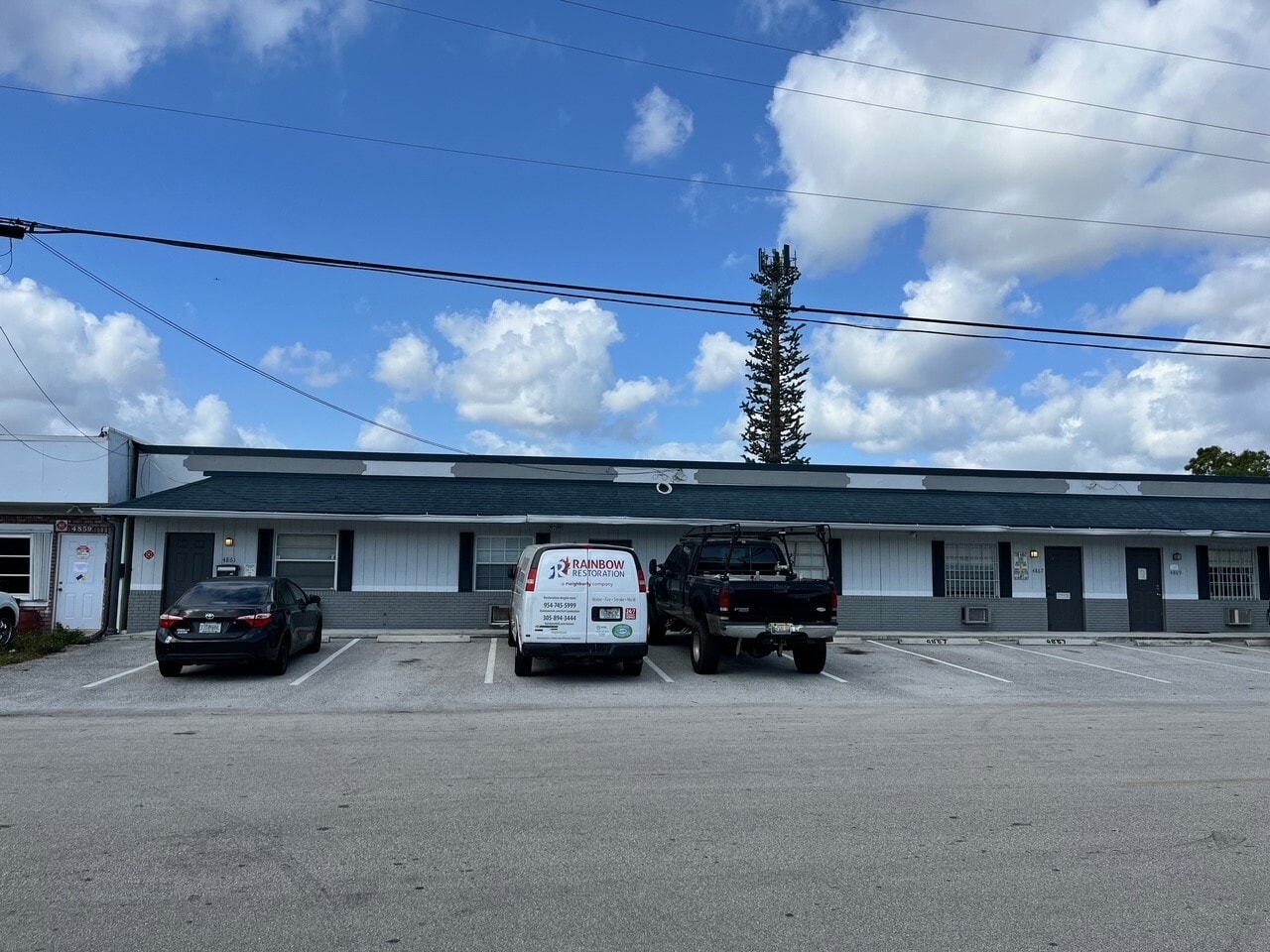 4861-4875 NE 12th Ave, Fort Lauderdale, FL for lease Building Photo- Image 1 of 1