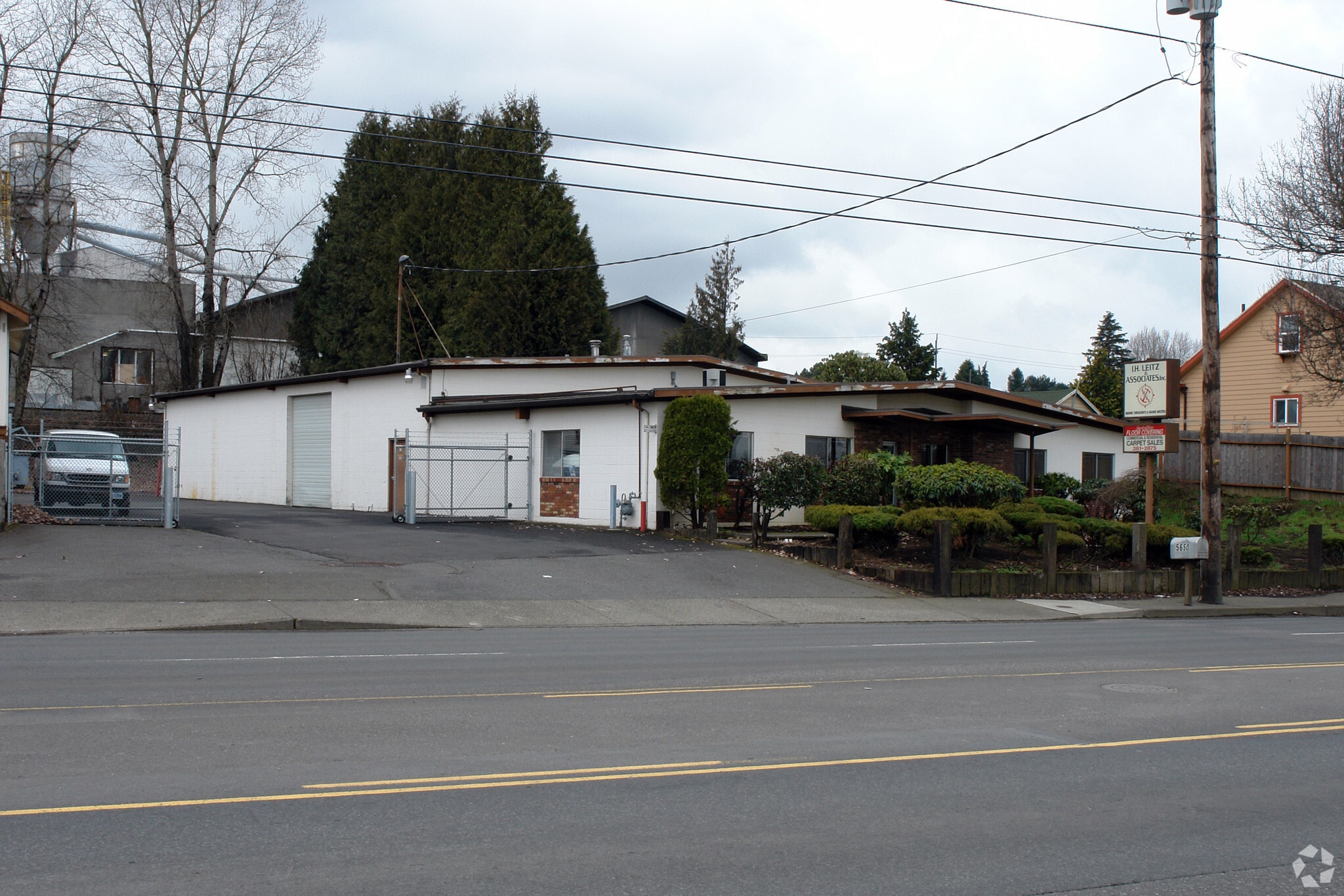 5650 NE Columbia Blvd, Portland, OR for lease Primary Photo- Image 1 of 3
