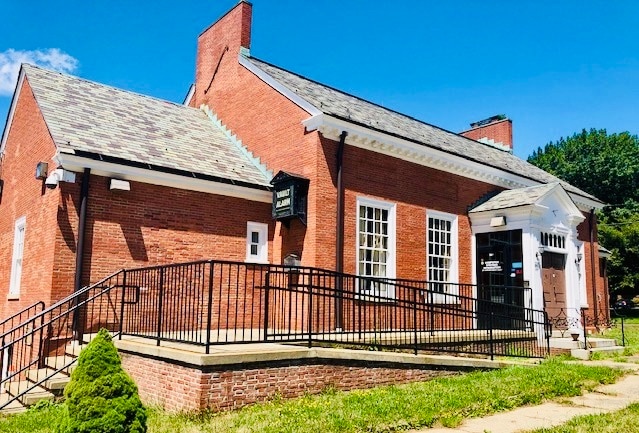 327 Main St, Cromwell, CT for sale - Primary Photo - Image 1 of 1