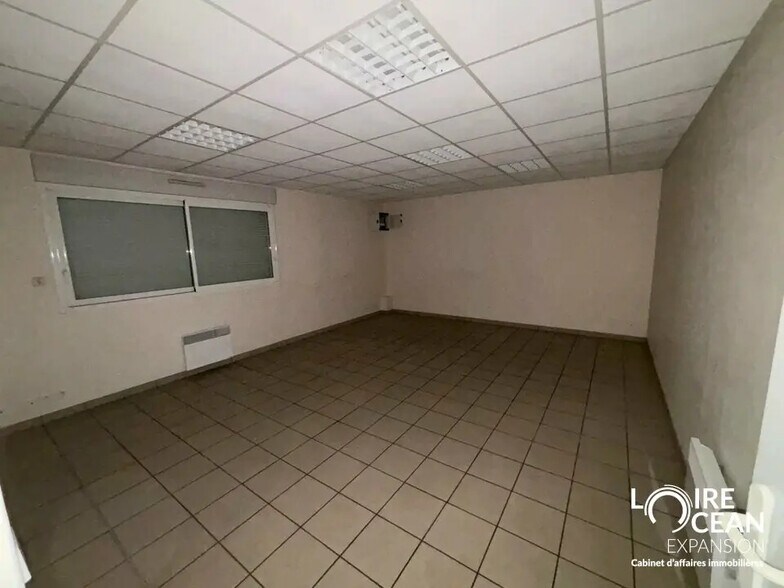 Flex in Ancenis-Saint-Géréon for lease - Interior Photo - Image 3 of 4
