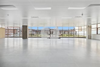 Office in Barcelona, Barcelona for lease Interior Photo- Image 2 of 15