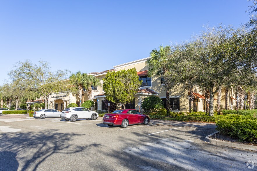 9990 Coconut Rd, Estero, FL for lease - Building Photo - Image 1 of 19