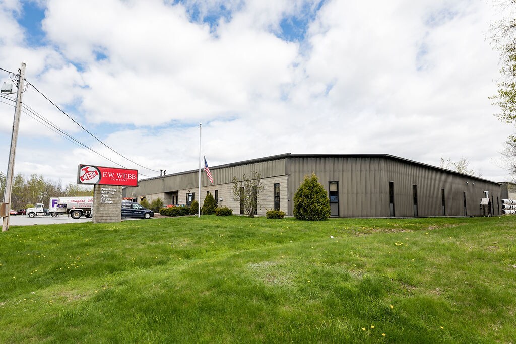 67 Target Cir, Bangor, ME for sale Primary Photo- Image 1 of 1