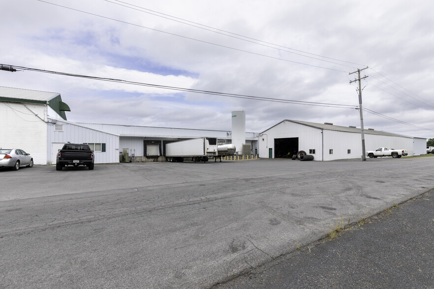 1323 Towpath Rd, Port Byron, NY for sale - Building Photo - Image 1 of 27