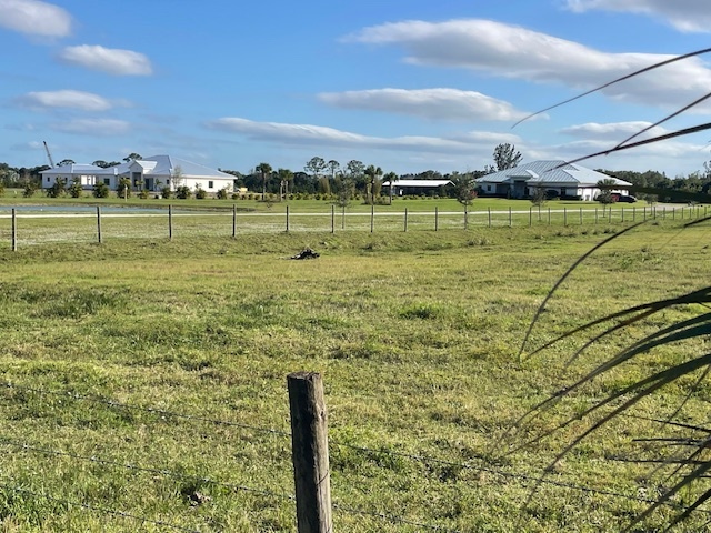 7315 41st St, Vero Beach, FL for sale - Building Photo - Image 3 of 14