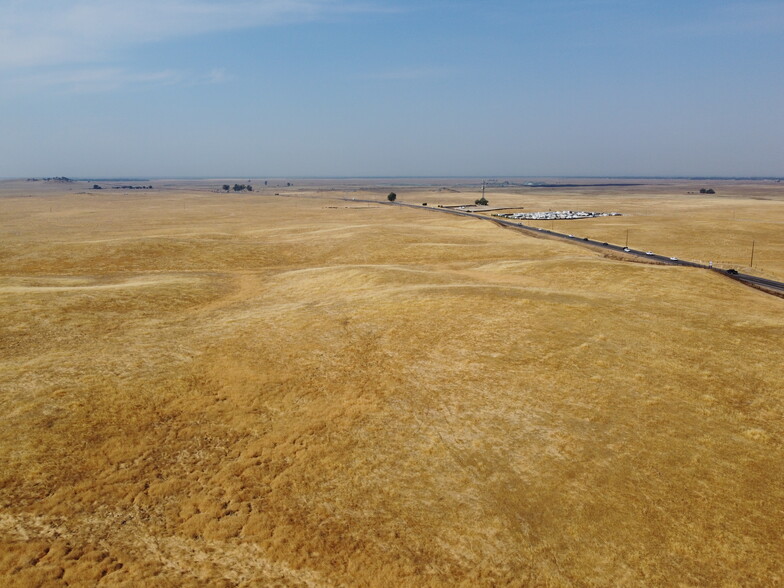 1 mi. N. of Hwy 41 & 145 hwy, Madera, CA for sale - Building Photo - Image 2 of 8