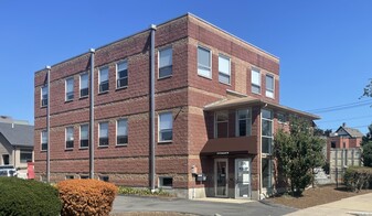 414 Crescent St, Waltham MA - Loft