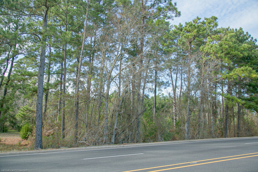 American Legion Dr, Huntsville, TX for sale - Primary Photo - Image 1 of 1