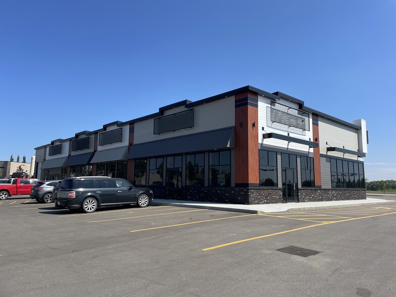 4487 Broadway Ave, Blackfalds, AB for lease - Building Photo - Image 1 of 3