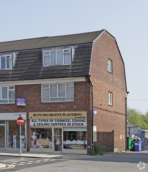 255 Field End Rd, Ruislip for lease - Primary Photo - Image 1 of 2