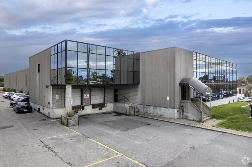 9 Densley Ave, Toronto, ON for lease - Primary Photo - Image 1 of 5