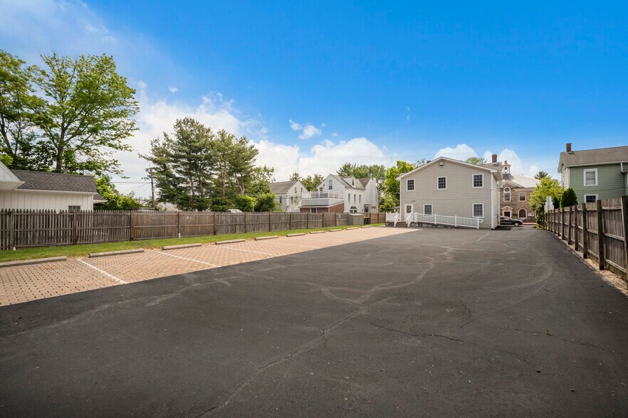 115 E Maple Ave, Langhorne, PA 19047 Office for Lease