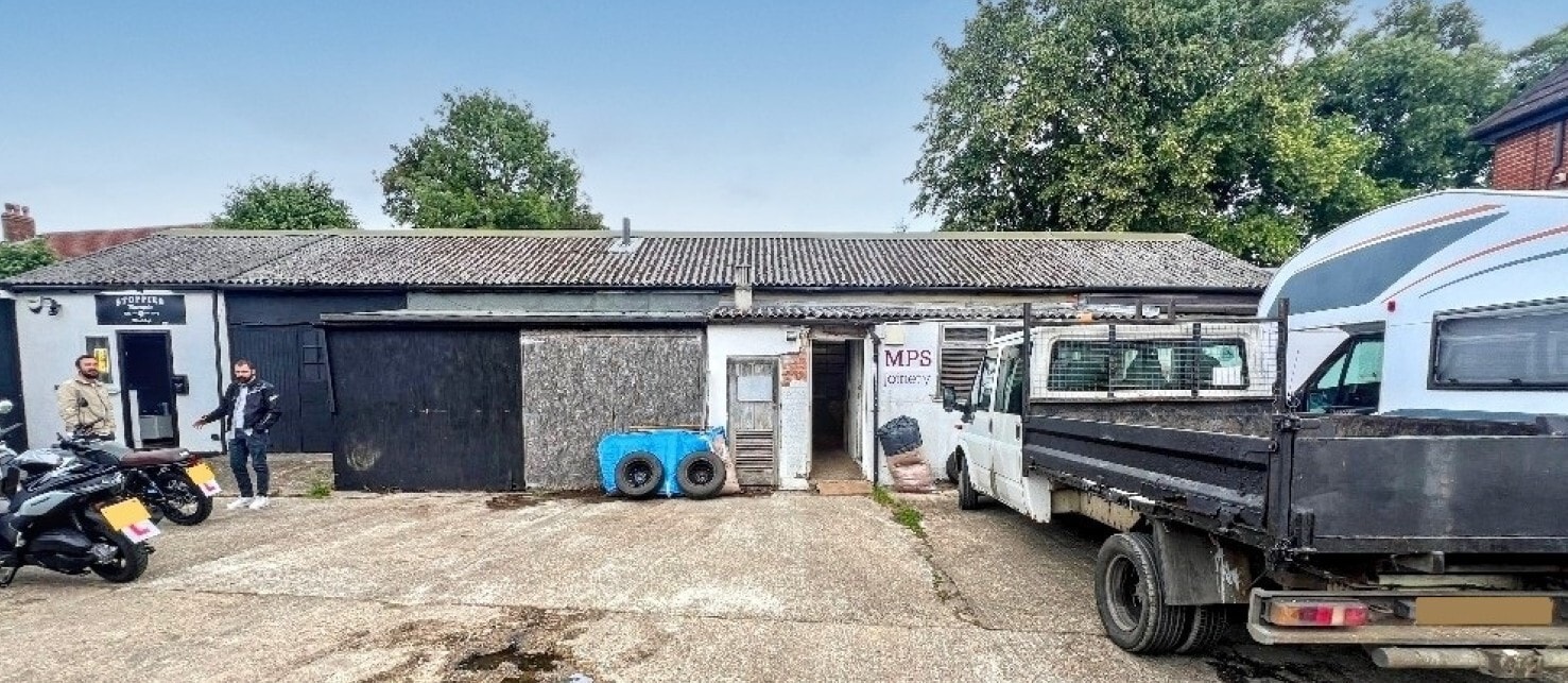 Danbury Mews, Wallington for lease Building Photo- Image 1 of 2