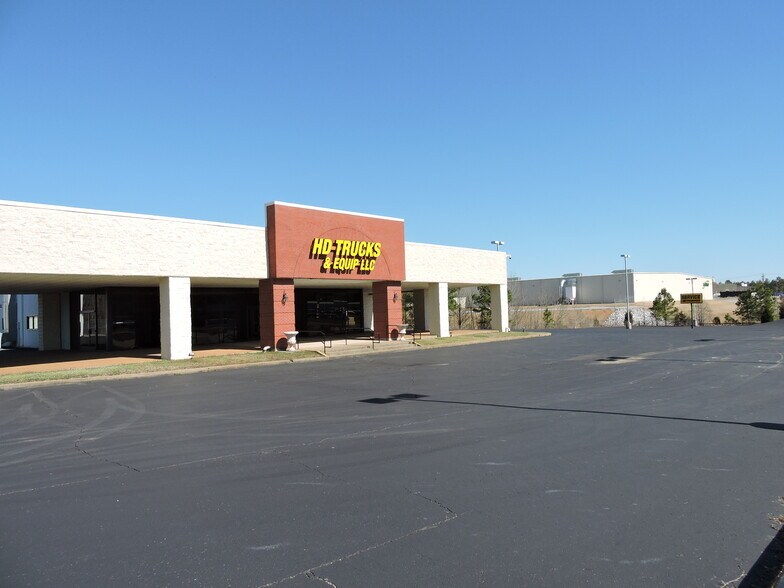 1170 US Highway 45, Henderson, TN for lease - Building Photo - Image 2 of 39