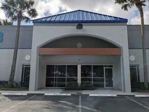 6601 Lyons Rd, Coconut Creek, FL for lease Building Photo- Image 2 of 11