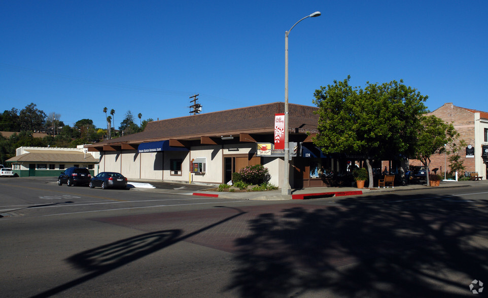 139 S Main Ave, Fallbrook, CA for sale - Primary Photo - Image 1 of 1