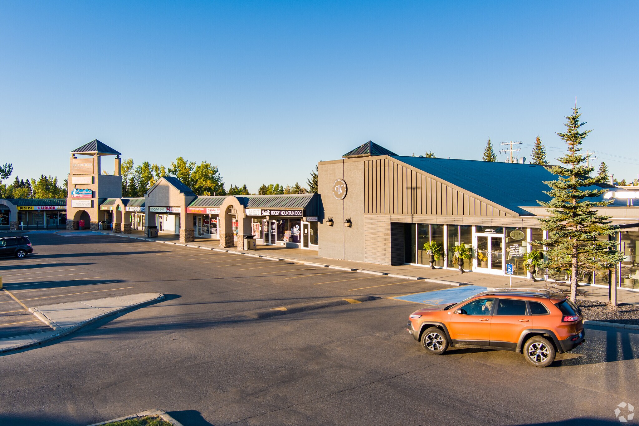 3919 Richmond Rd SW, Calgary, AB for sale Primary Photo- Image 1 of 1
