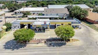 504 N Euless Main St, Euless TX - Convenience Store