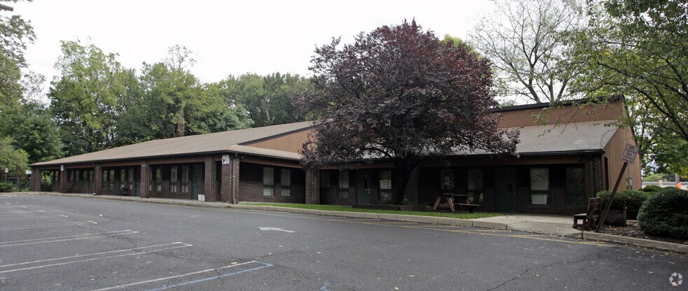 250-260 Old Nyack Tpke, Spring Valley, NY for sale - Building Photo - Image 1 of 1