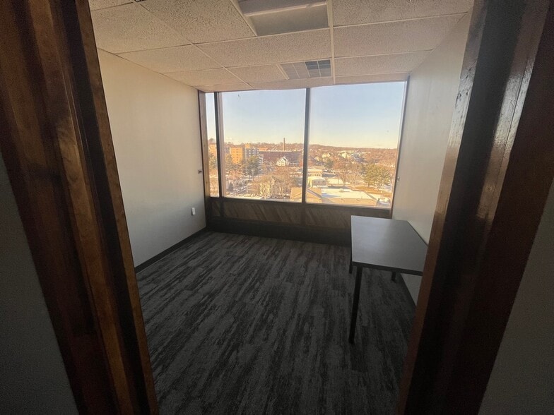 191 Social St, Woonsocket, RI for lease - Interior Photo - Image 1 of 12