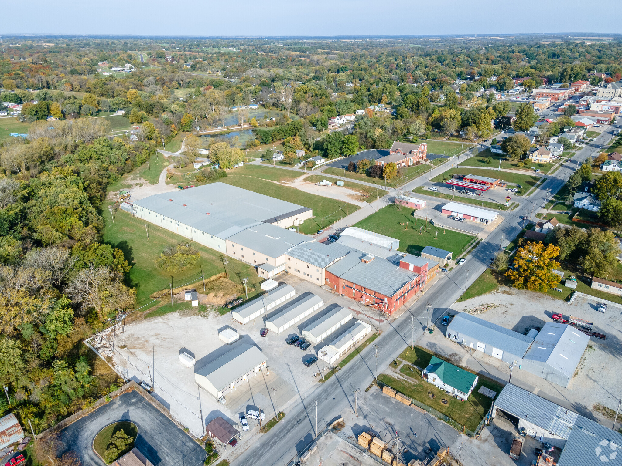 512 S Main St, Carrollton, MO 64633 Industrial for Lease