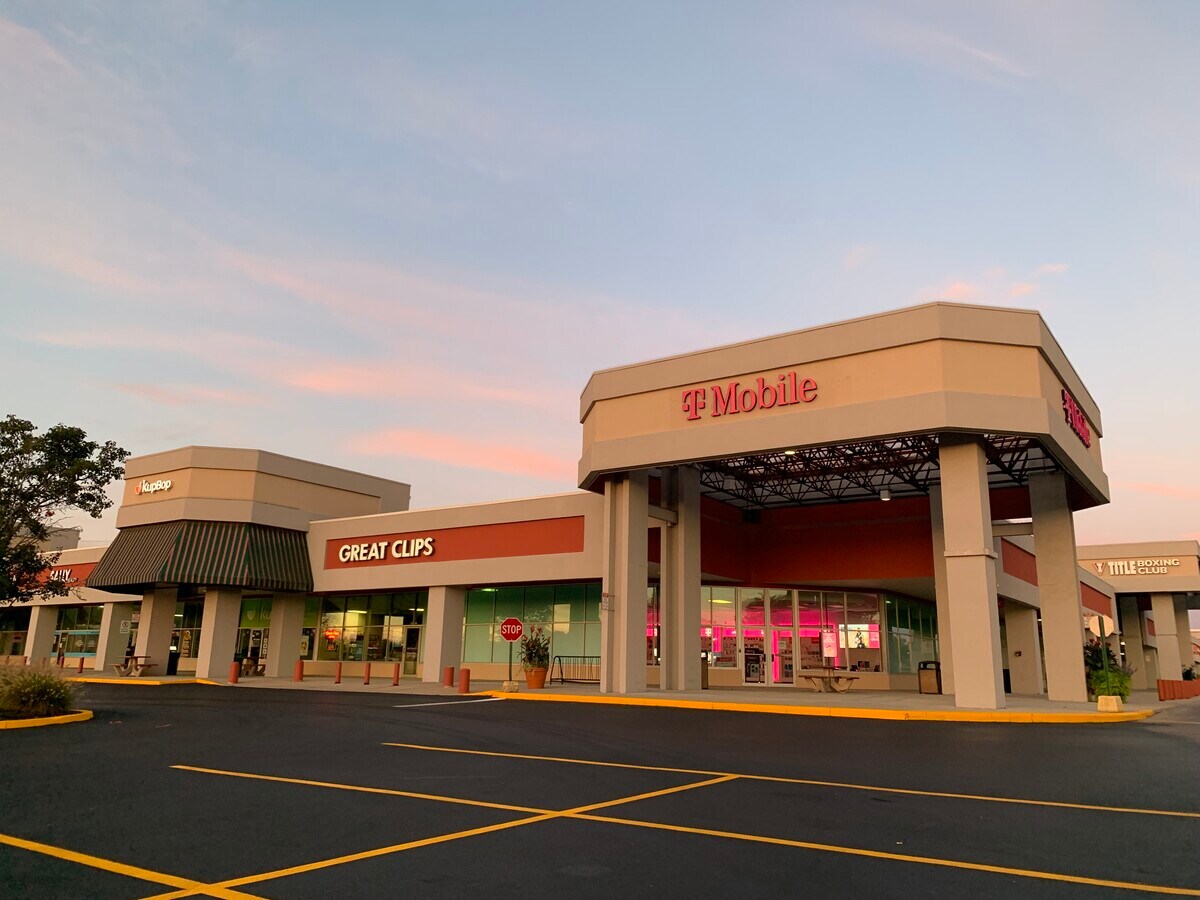 20002124 E Dorothy Ln, Kettering, OH 45420 Kettering Towne Center