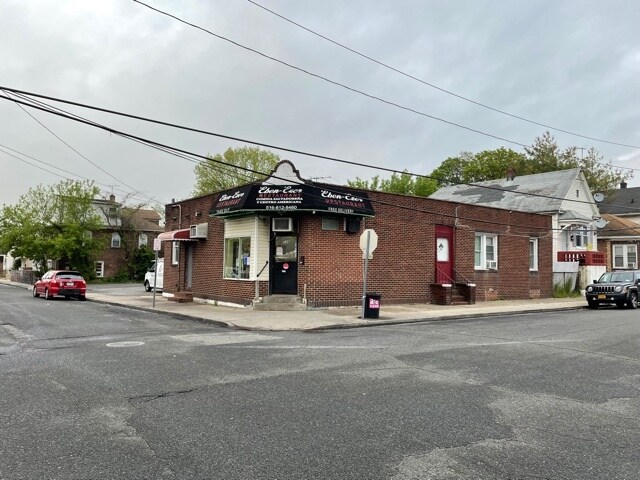 126 Jefferson St, Inwood, NY for sale - Primary Photo - Image 1 of 1