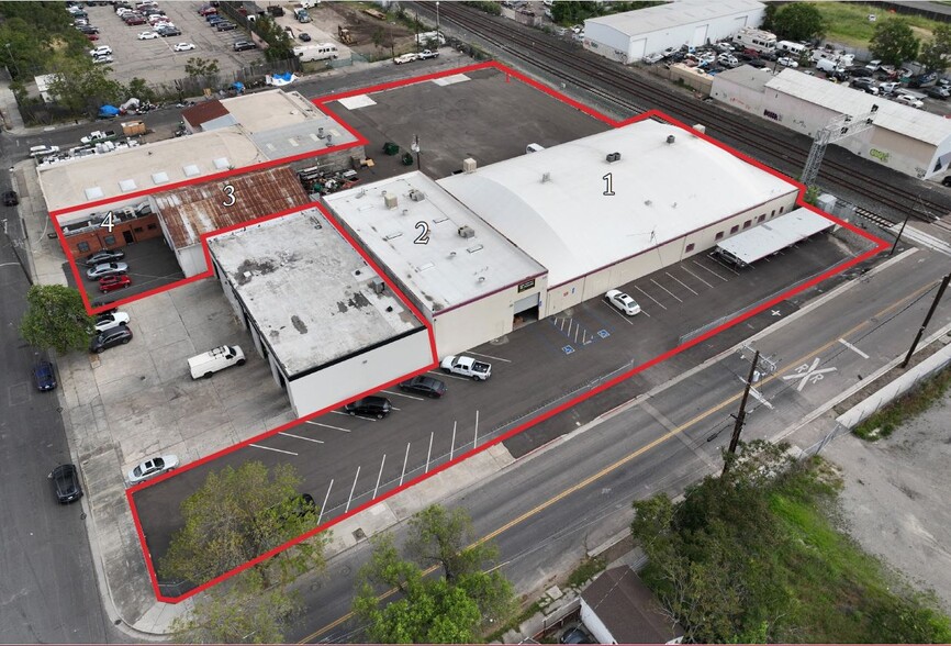 945 E Lindsay, Stockton, CA for lease - Building Photo - Image 1 of 5