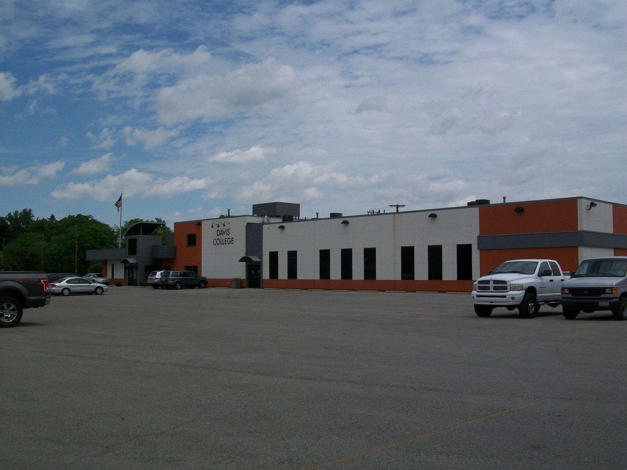 4747 Monroe St, Toledo, OH for sale Building Photo- Image 1 of 1
