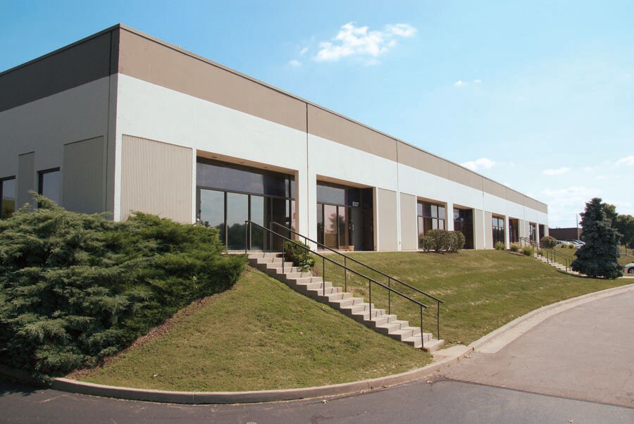 8325-8339 Nieman Rd, Lenexa, KS for sale Building Photo- Image 1 of 1