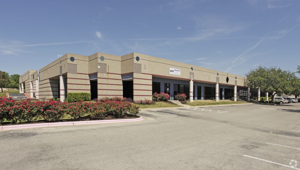 2113 Wells Branch Pky, Austin, TX, 78728 Flex Space For Lease