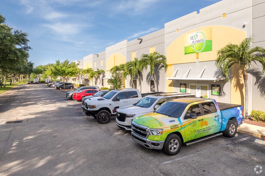 12821 Commerce Lakes Dr, Fort Myers, FL for sale - Building Photo - Image 2 of 8