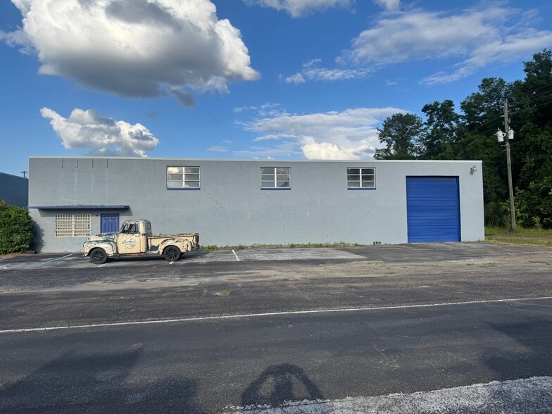 701 N Moody Rd, Palatka, FL for lease - Building Photo - Image 1 of 4