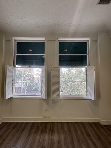 132-140 S Glassell St, Orange, CA for lease - Interior Photo - Image 3 of 12